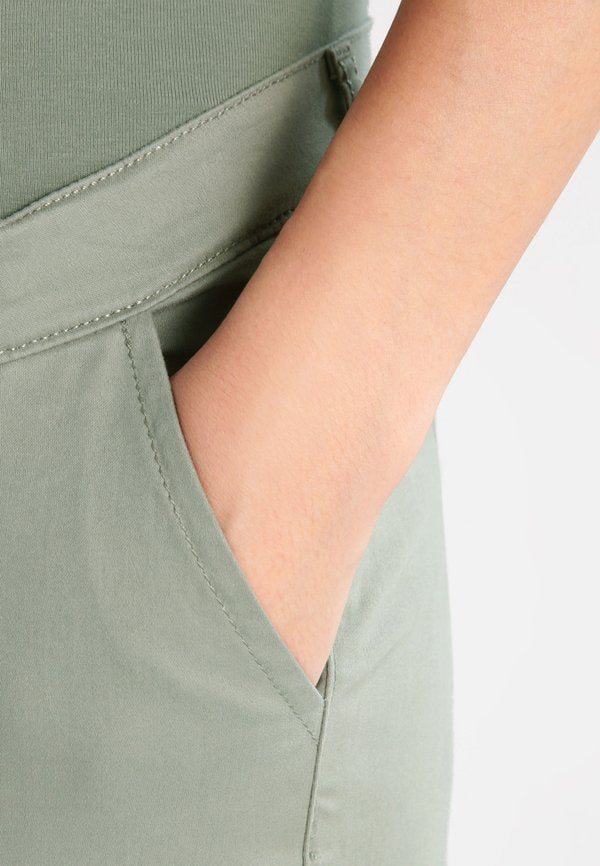 Esprit Maternity