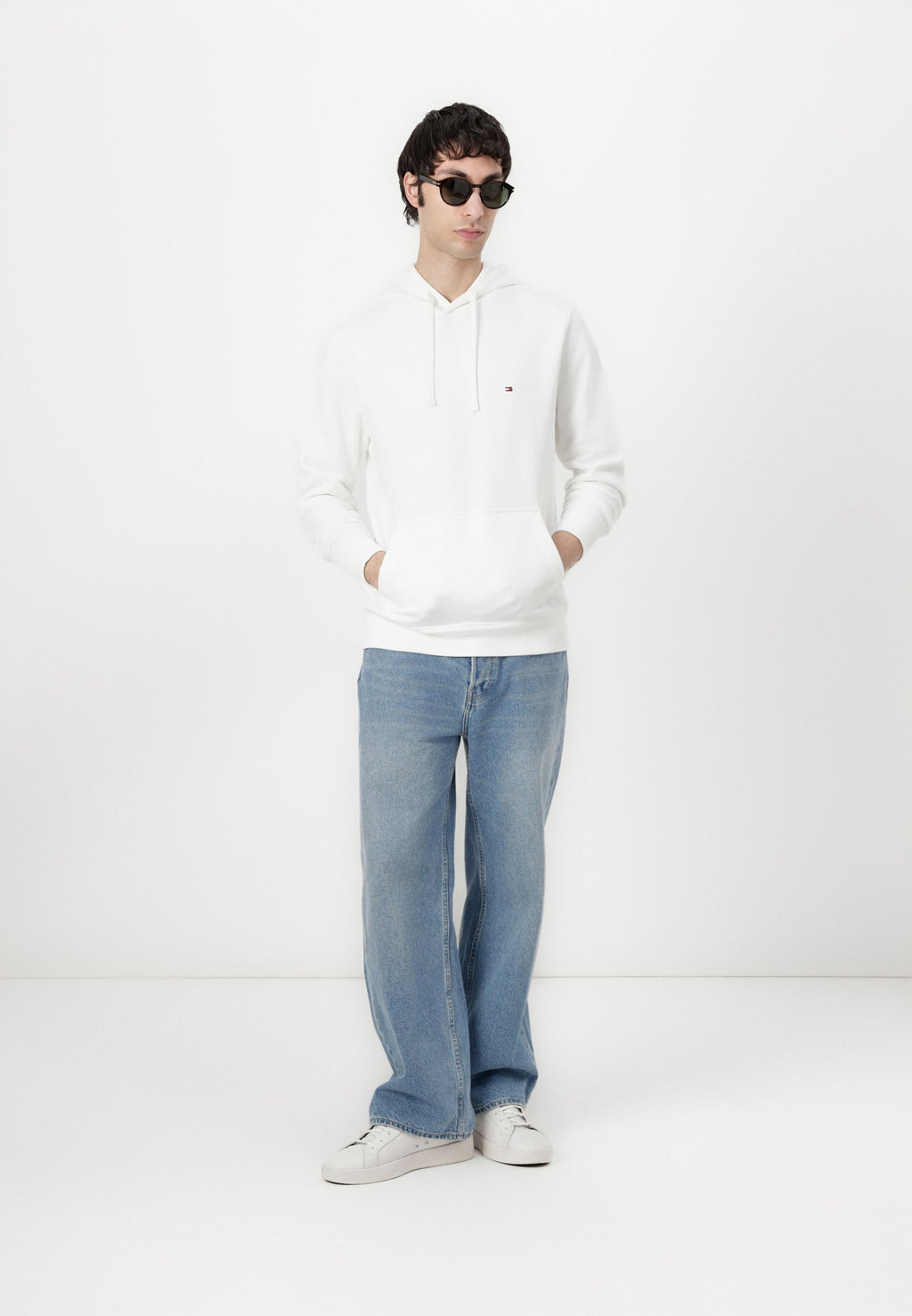 FLAG EMBROIDERY TERRY DRAWSTRING HOODY Media 2