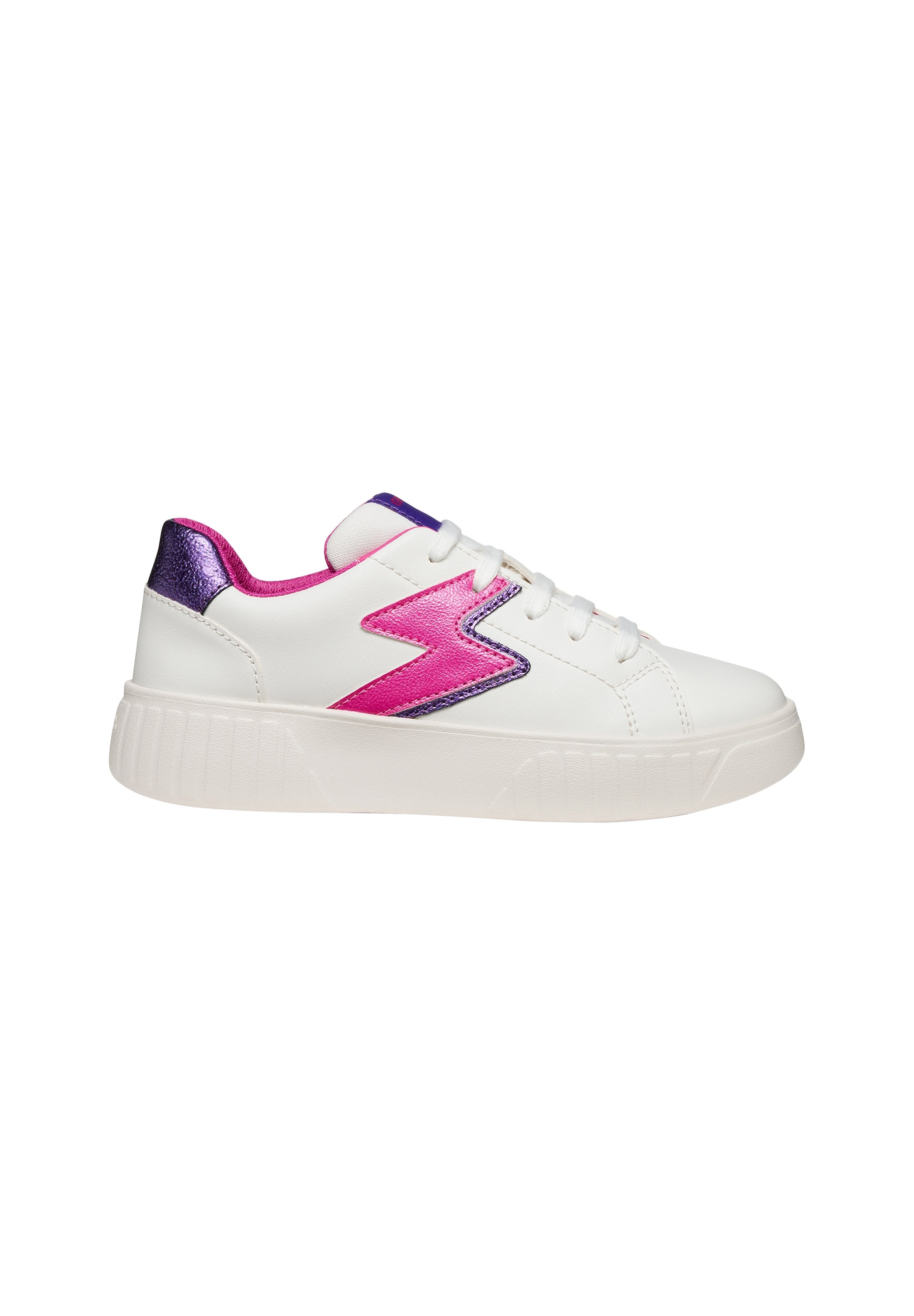 Weiße Sneakers mit einem Design aus pinken und lila Blitzmotiven, metallischen Akzenten, strukturiertem Sohlen und Schnürverschluss.