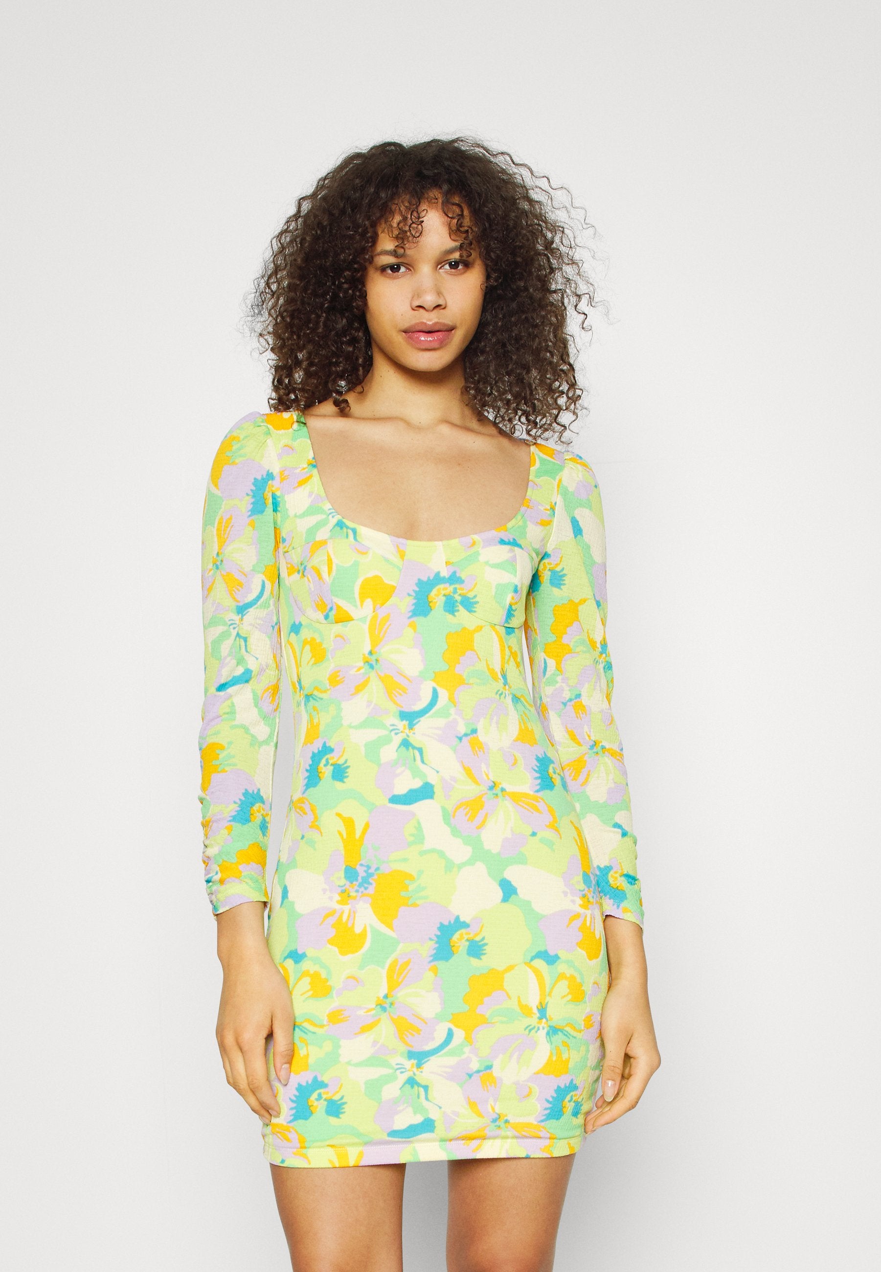 ONLPELLA BUST DRESS Media 3