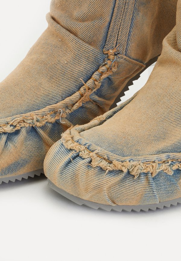 Diesel D-WOODSTOCK HEEL AB