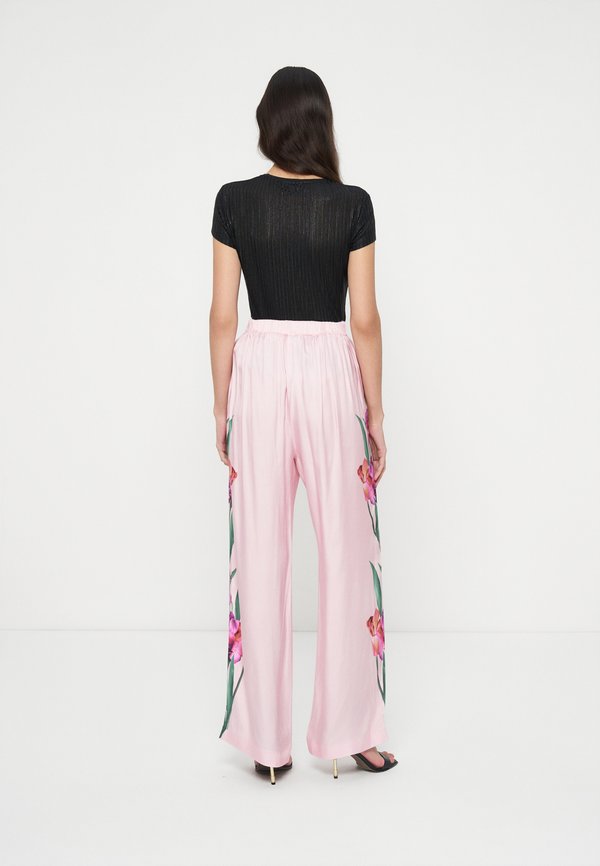 Ted Baker SALCA