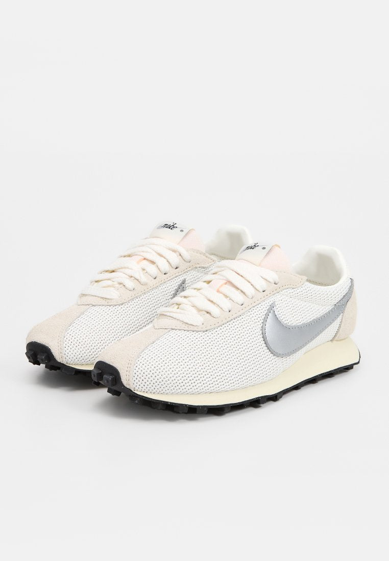 Nike Sportswear LD-1000