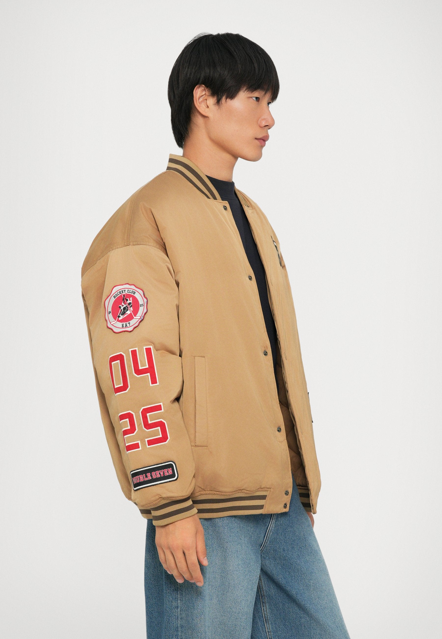 TRAIN GRAPHIC SERIES JACKET HOCKEY Media 6