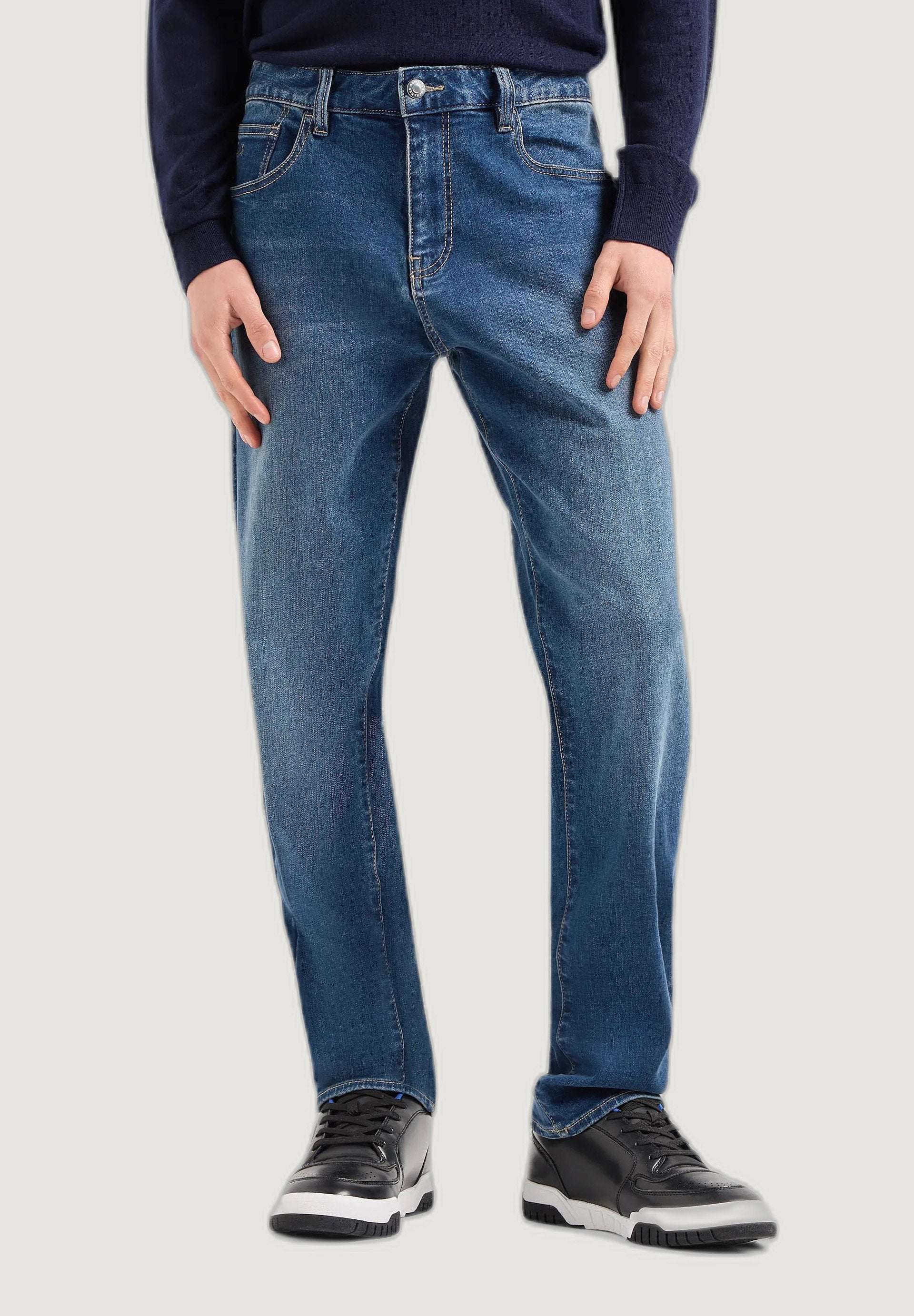 Armani Exchange Jeans Straight Leg Media 2