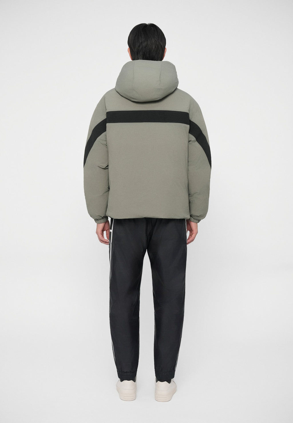 MOUNTAIN HOODED JACKET LOGO Media 4