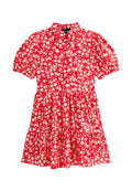Rotes Blumenkleid mit kurzen Puffärmeln, Kragen und gathered Rock. Enthält weiße Blumenmuster auf einem strukturierten Stoff.