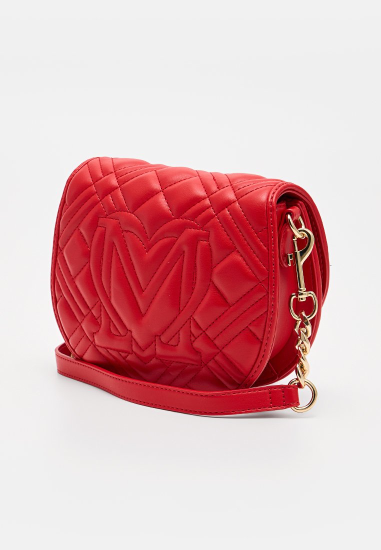 Love Moschino