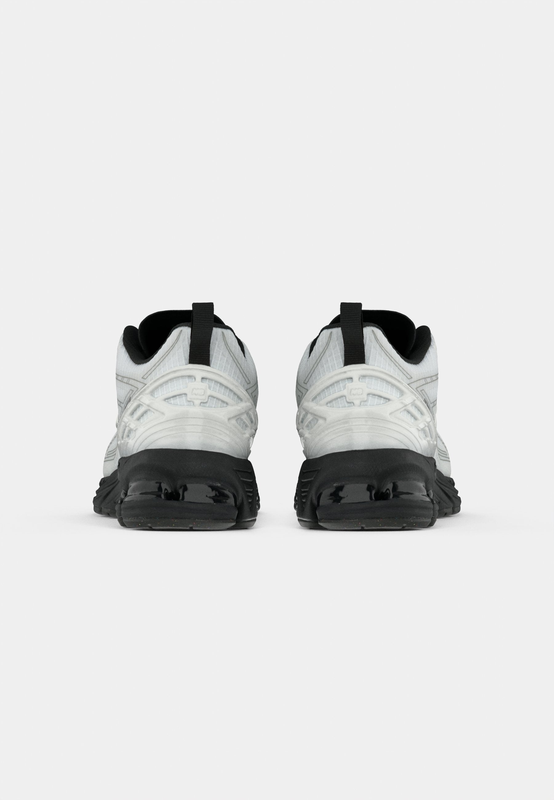 New Balance U1906 UNISEX
