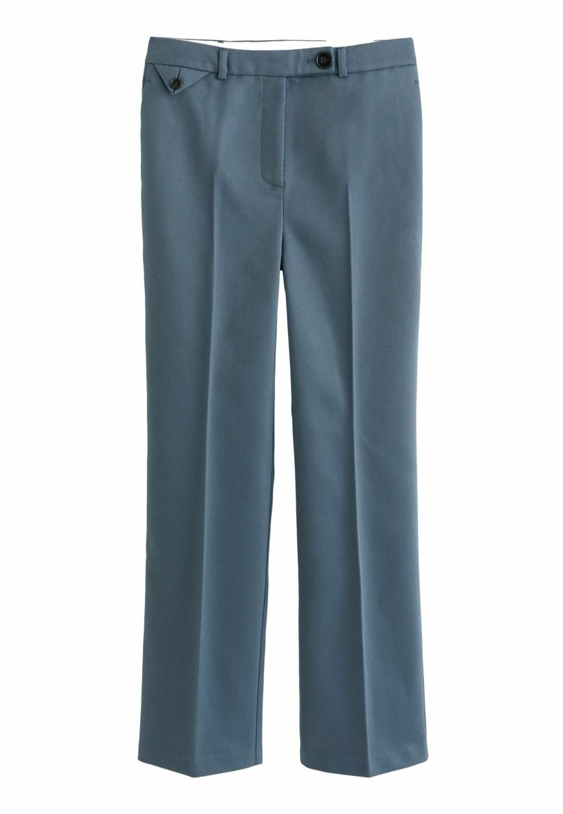 Helle blaue, maßgeschneiderte Hose mit einer strukturierten Oberfläche, ausgestattet mit einer einzelnen Vordertasche und einem geraden Beinanschnitt, die mit einem Knopf geschlossen wird.