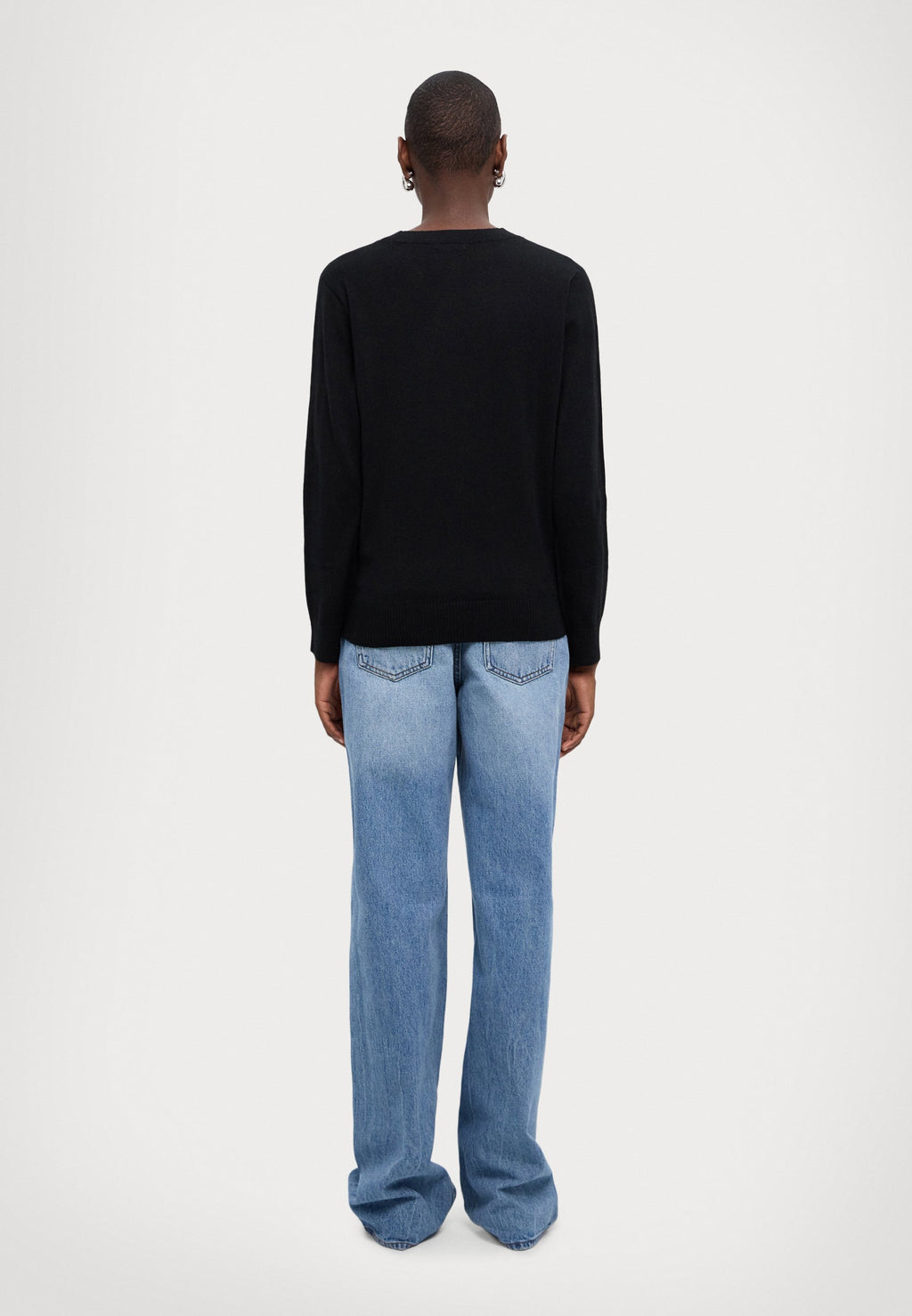 PULLOVER Media 4