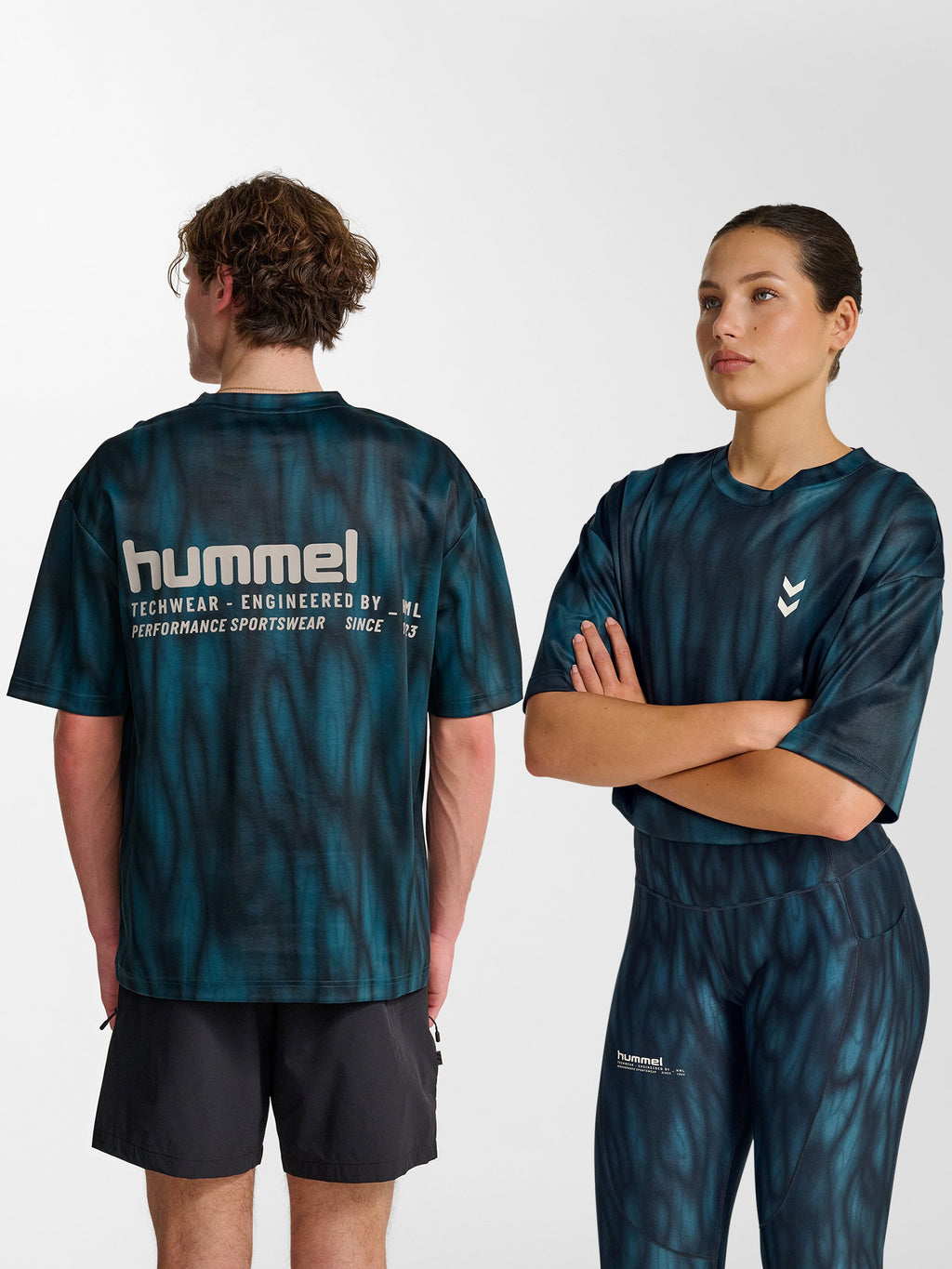 Hummel HMLHIIT AOP LOOSE S/S