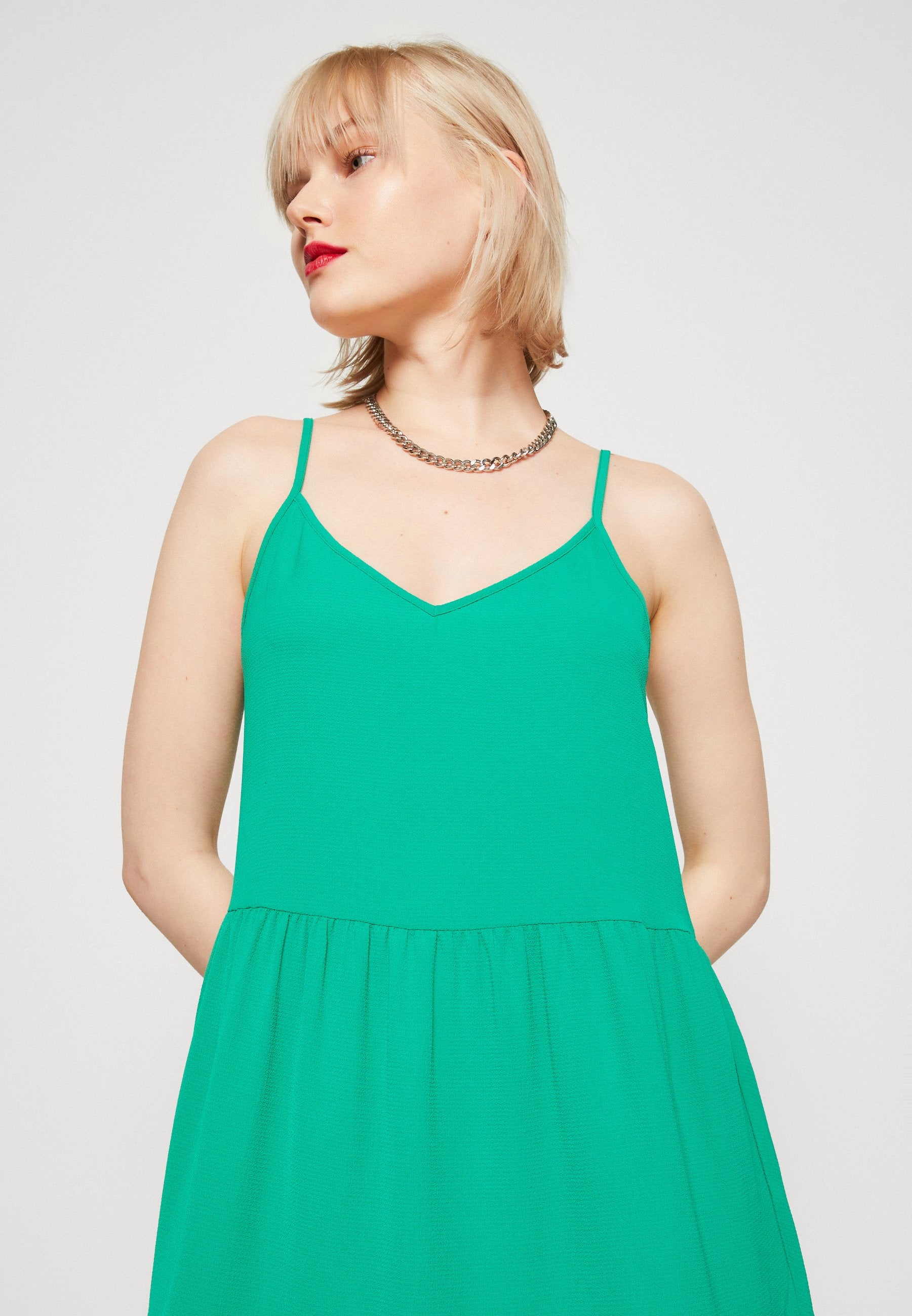 JDY  V-NECK