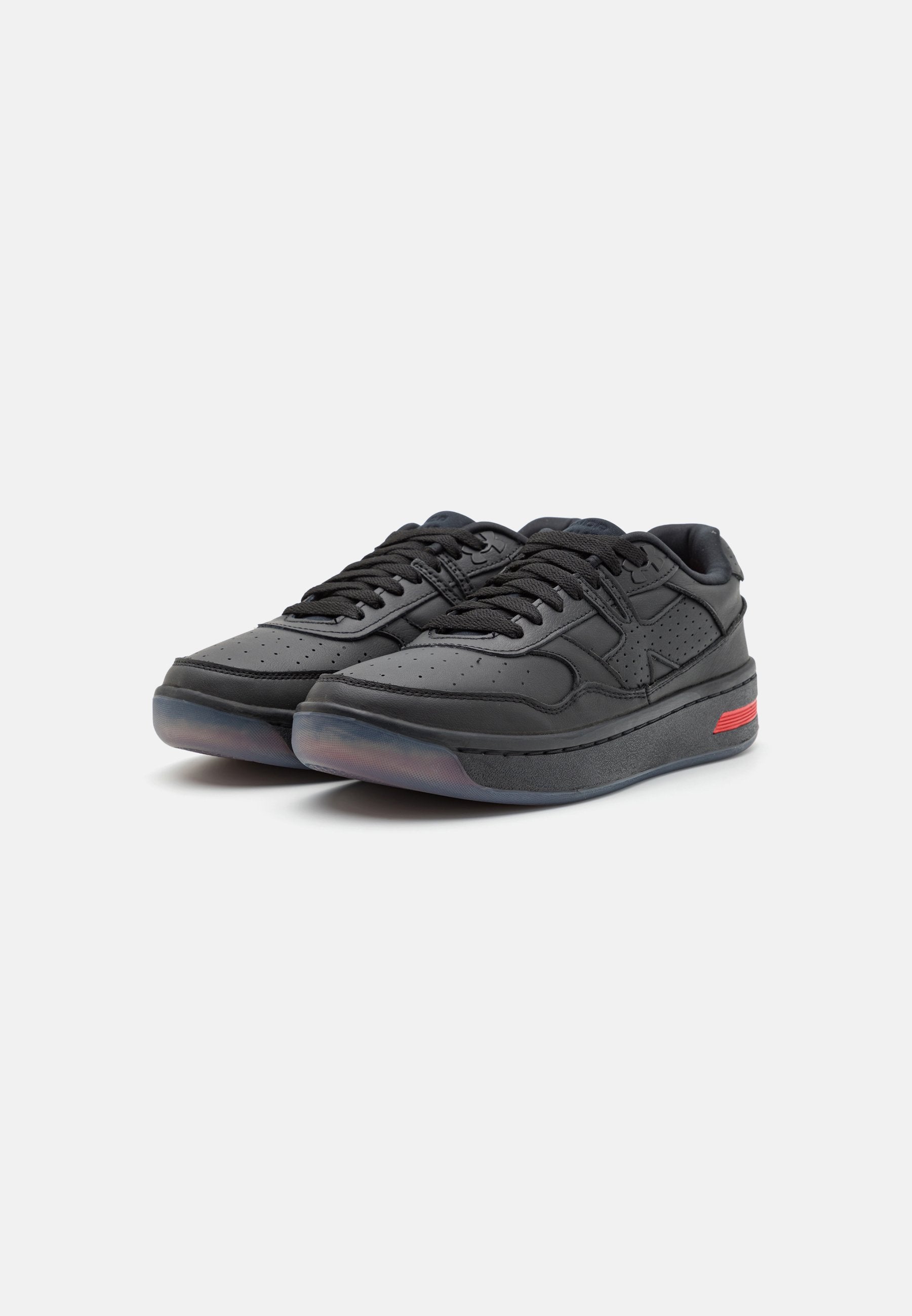 Under Armour COURT 96