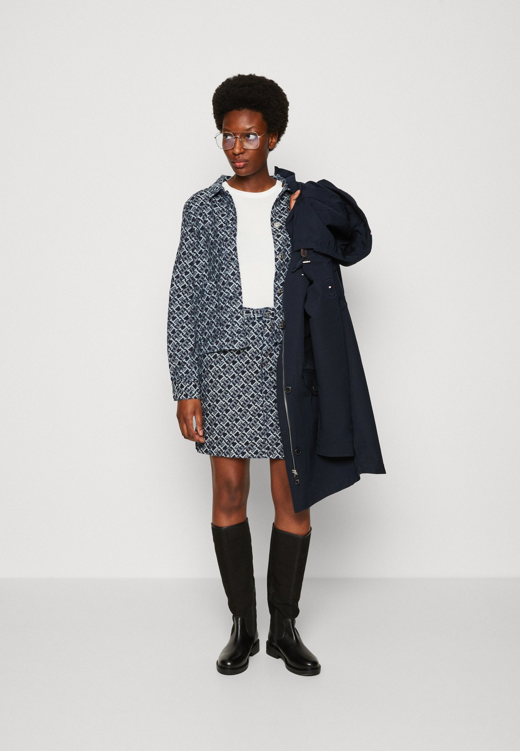 JACKET MONOGRAM Media 2