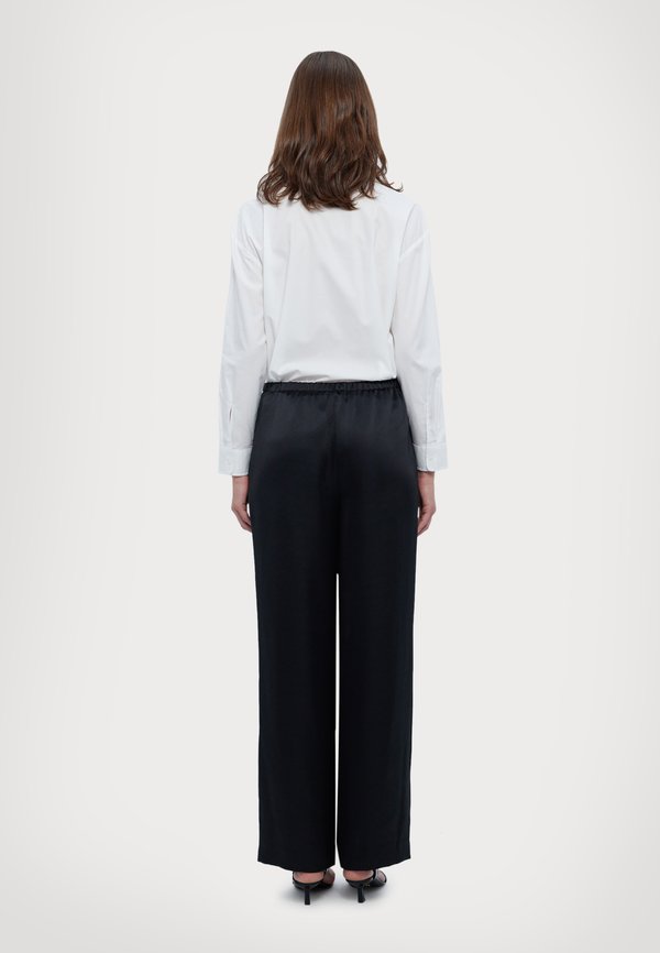 Armani Exchange PANTALONI
