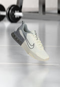 Nike Performance AIR MAX ALPHA 6 - Training shoe - sail/pencil point/light smoke grey/phantom/metallic silver-coloured