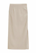 Beige, gerippter Midorock mit einem Seitenschlitz und einem metallischen Glanz. Verfügt über Falten an der Taille für zusätzlichen Textur und Stil.