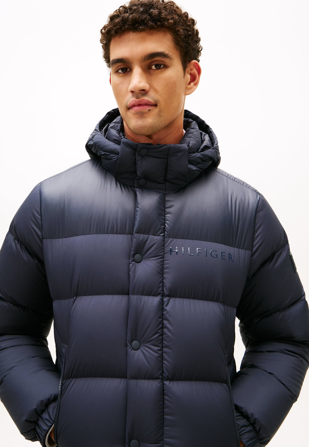 HOODED PUFFER Media 5