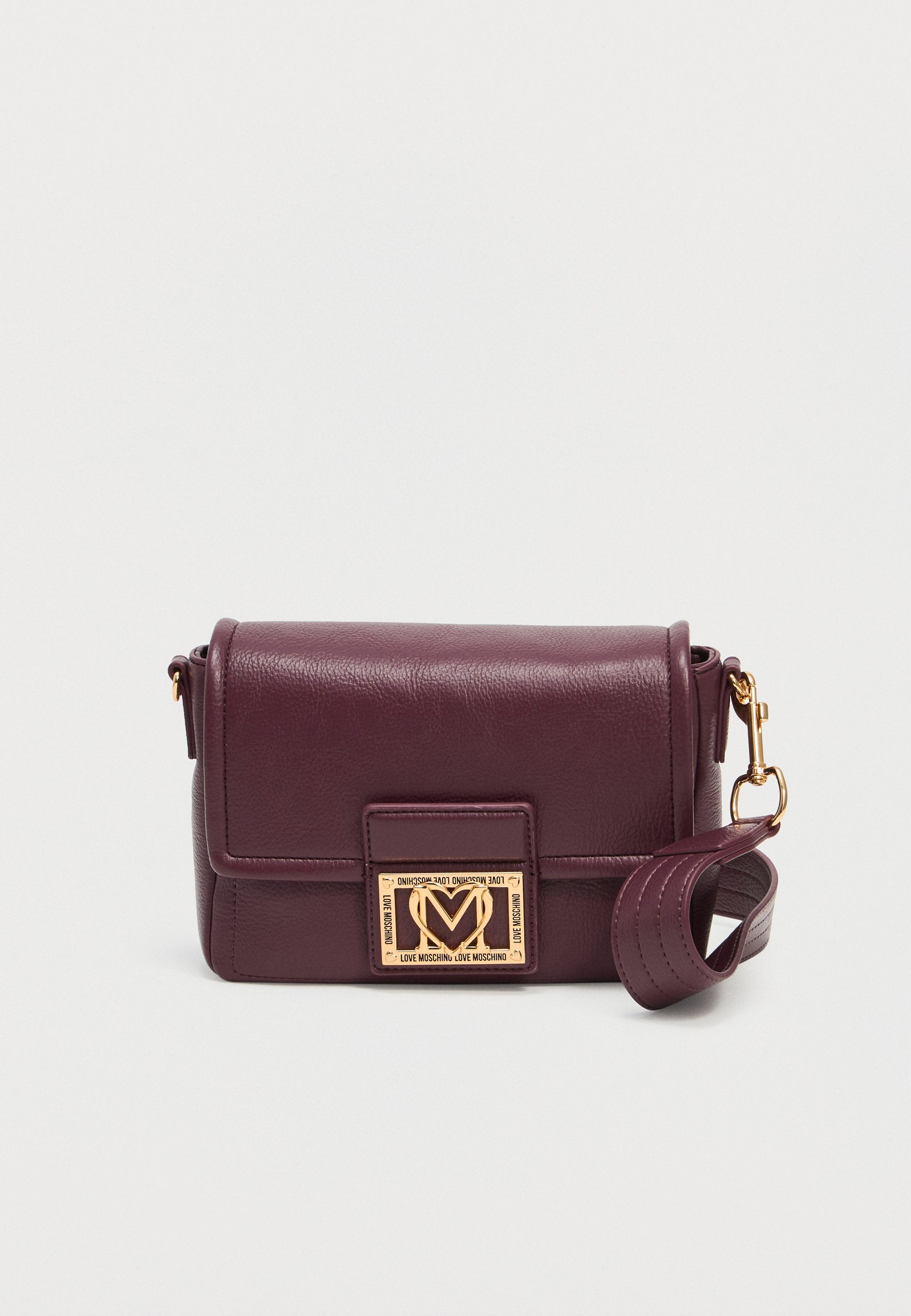 Love Moschino