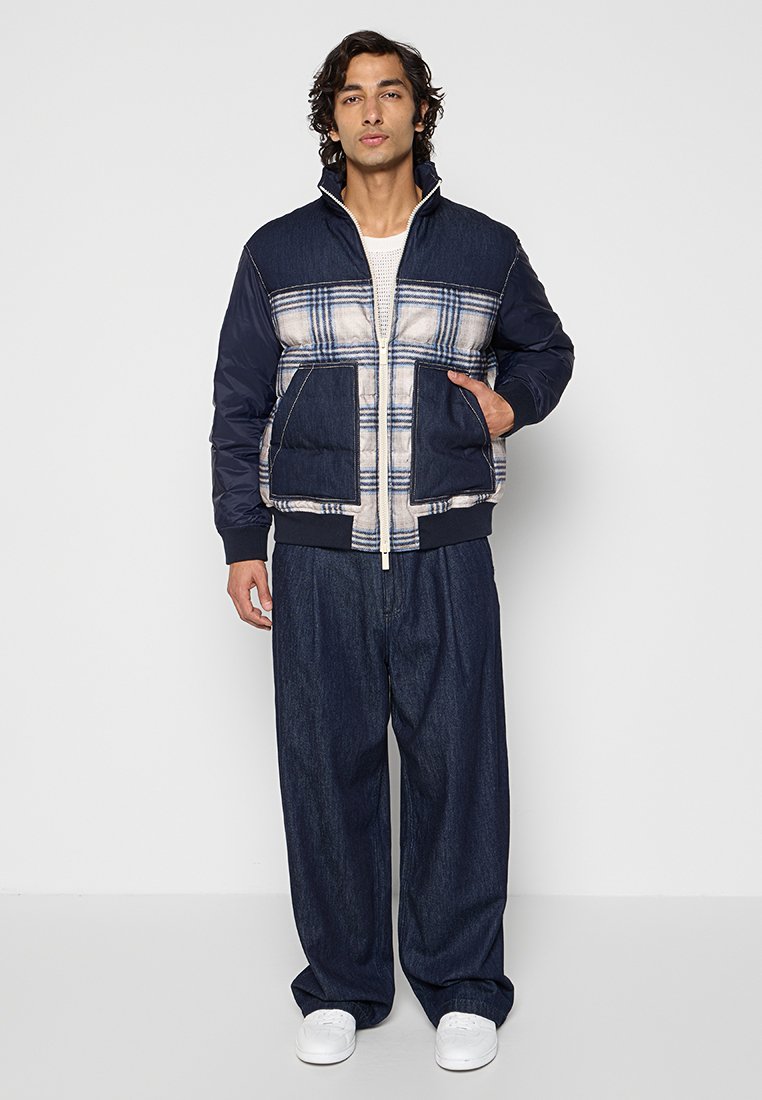 Armani Exchange Daunenjacke Media 2