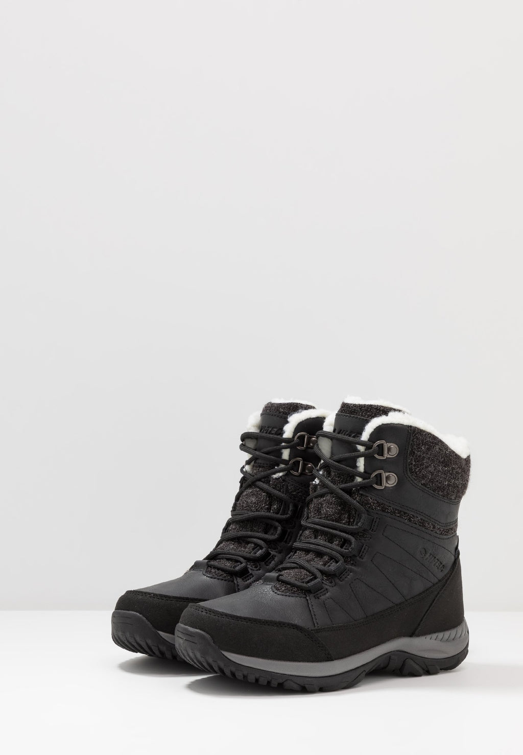 HI-TEC RIVA MID