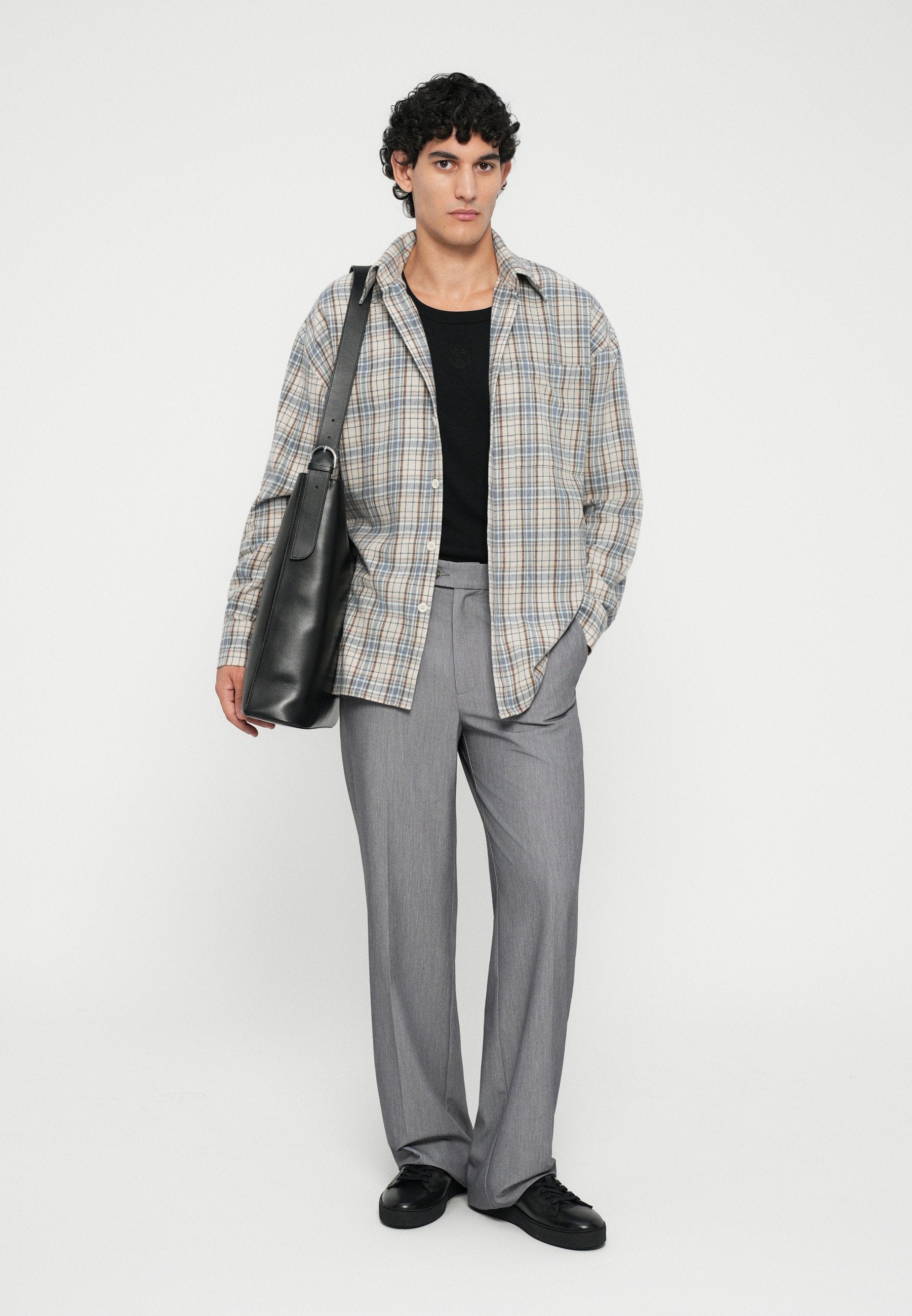 Essential Collective CHECKED SHIRT WITH POCKET