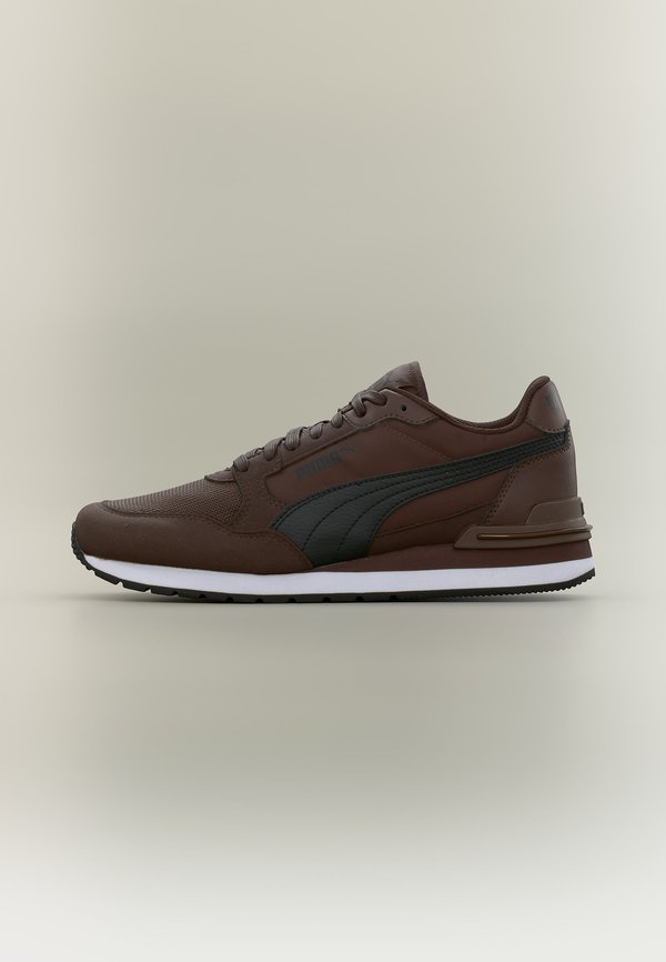 Puma ST RUNNER V4 UNISEX - Trainers - alpine snow/black/sand dune
