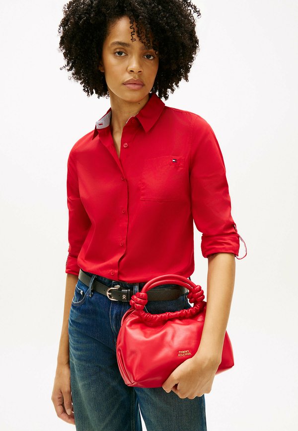 Tommy Hilfiger SOFT - Handbag - red