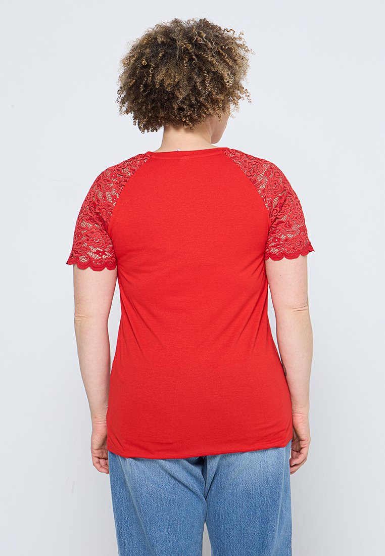 ONLY Carmakoma T-Shirt basic Media 2