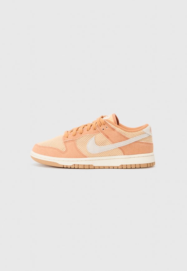 Nike Sportswear DUNK LOW SUMMER - Trainers - amber brown/pale ivory/white onyx/brown