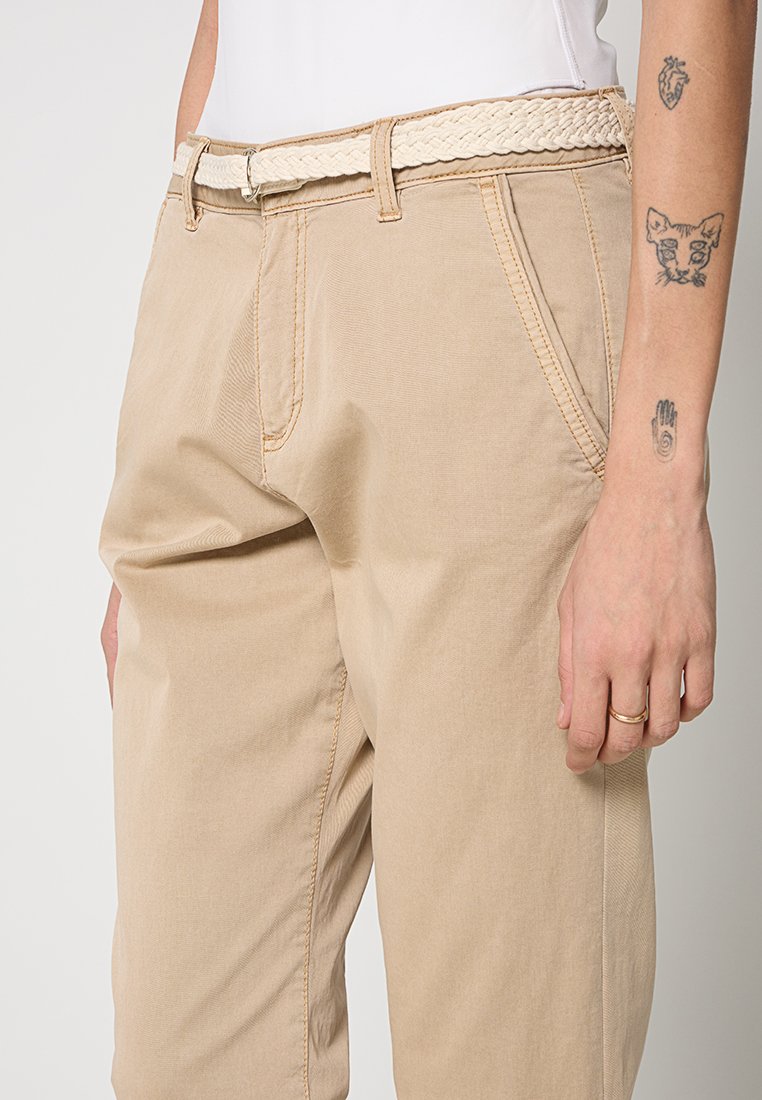 REGULAR FIT Media 5