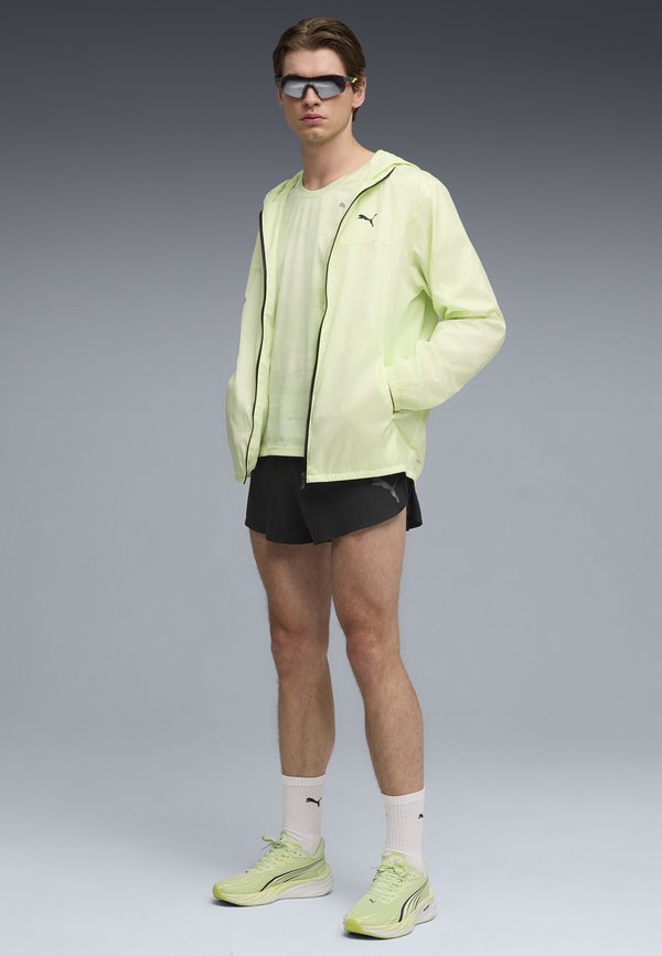 Puma M LIGHTSPEED ULTRAWEAVE 2" SPLIT SHORT - Sports shorts - black
