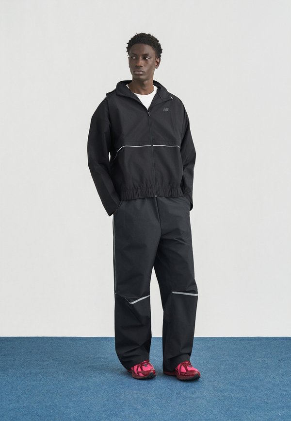 New Balance ELUSIVE