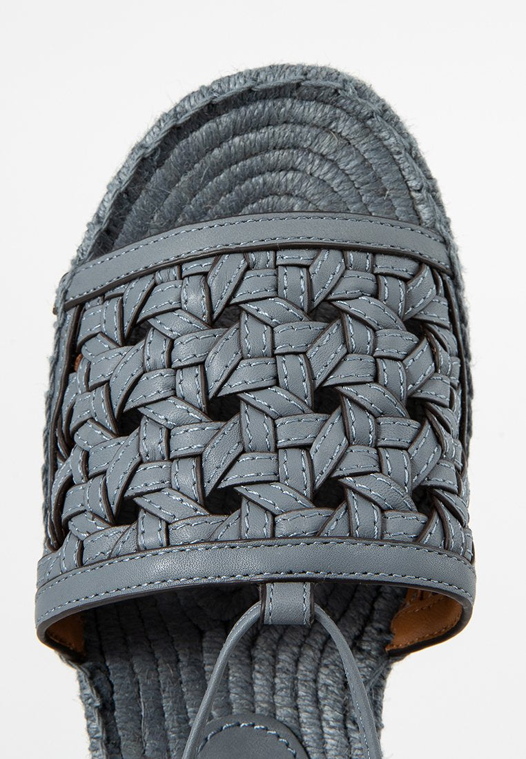 Tory Burch BASKETWEAVE