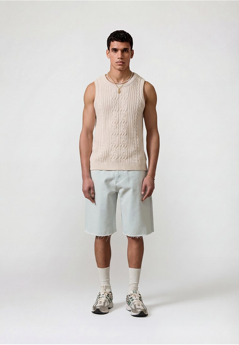 EIGHTYFIVE