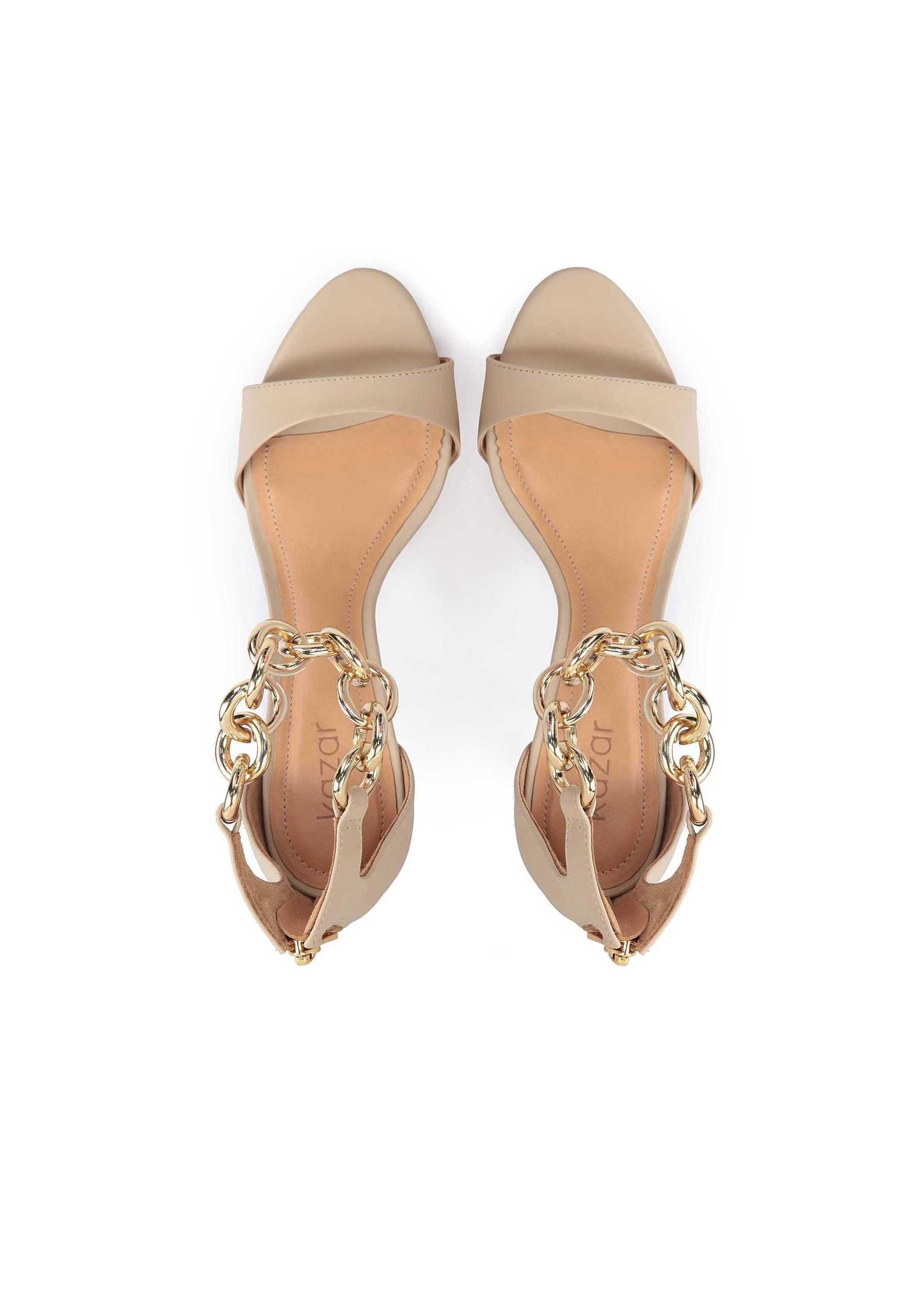 Kazar TERRY - WITH A STILETTO
