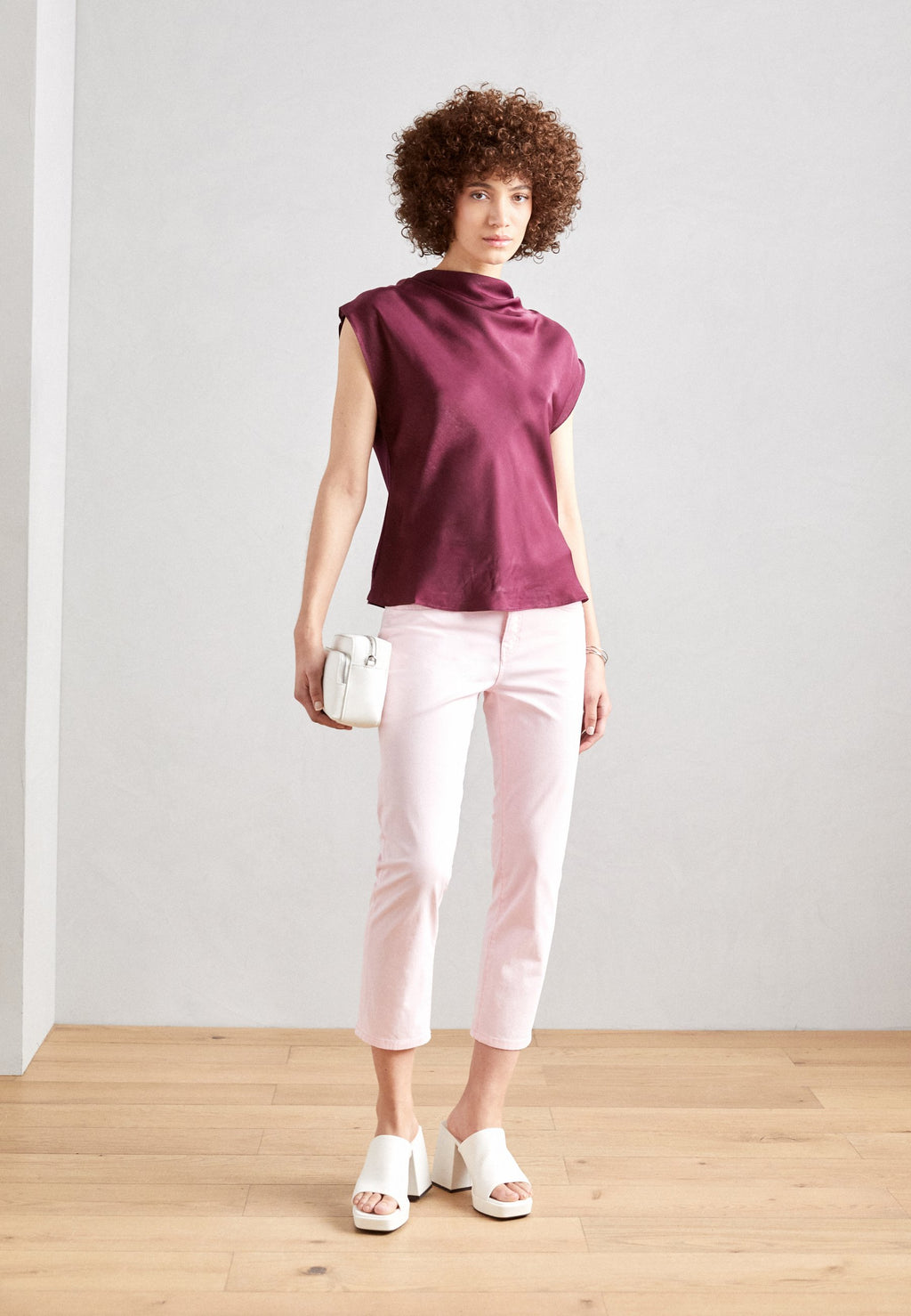 5 POCKET CAPRI Media 2