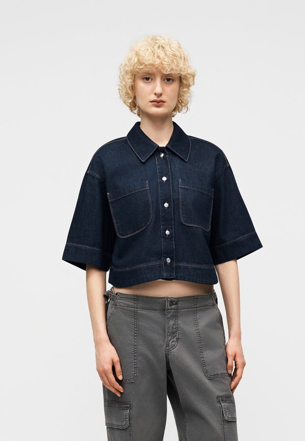 ONLY ONLCLEO LIFE CROP SHIRT - Button-down blouse - dark blue denim
