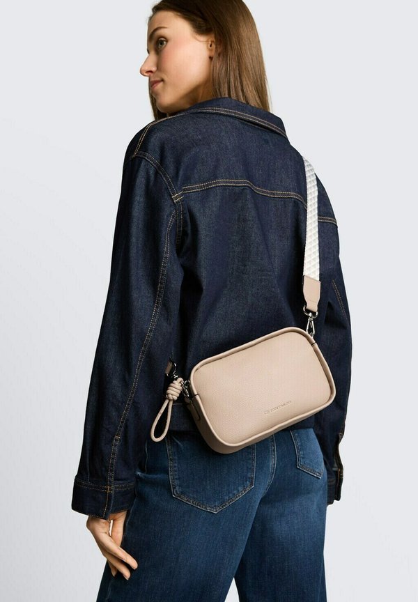 TOM TAILOR TATIANA CAMERA BAG - Cross body bag - taupe   taupe