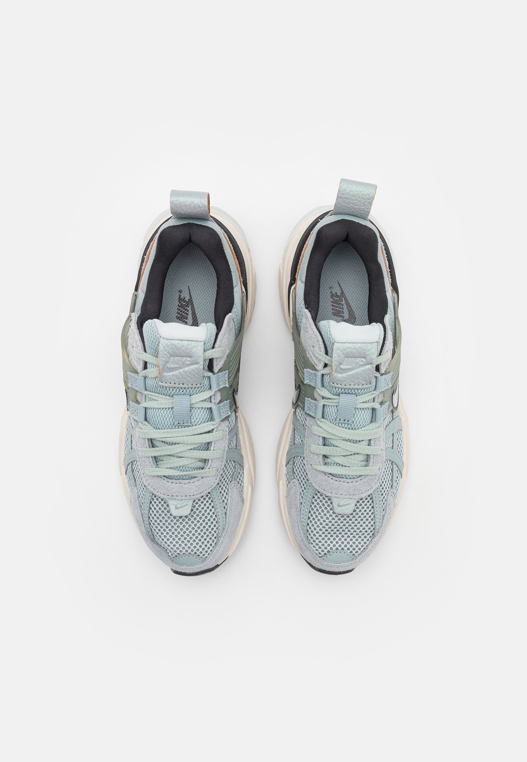 Nike Sportswear V2K RUN