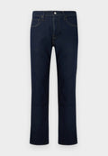Dunkelblaue Jeans mit geradem Bein, vorn mit Knopfverschluss, vorderen Taschen und sichtbaren Nahtdetails.