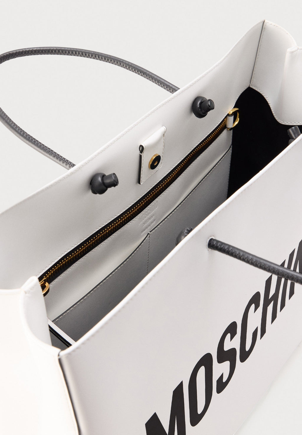 MOSCHINO
