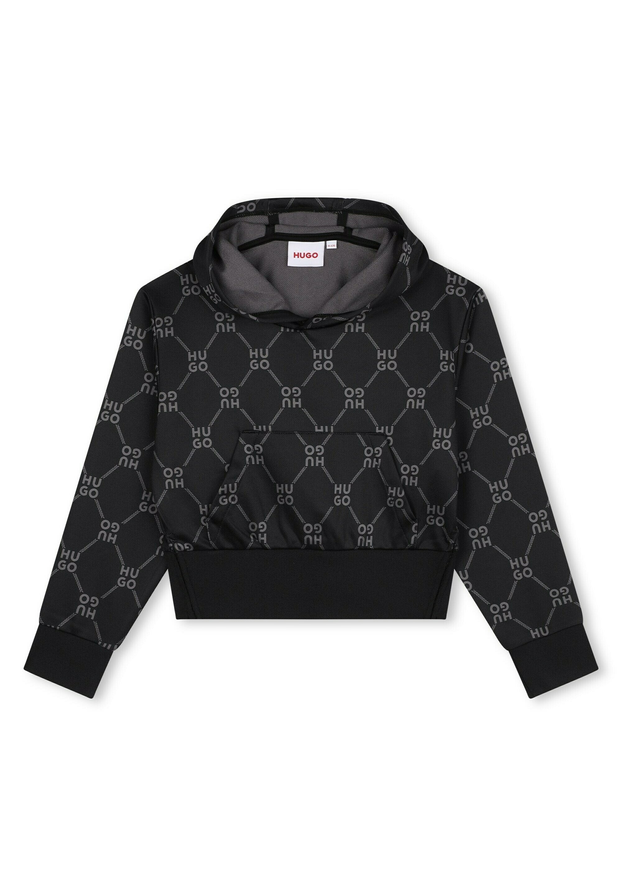 Schwarzer, kurzer Hoodie mit sich wiederholendem grauem "HUGO"-Logomuster und vorderer Kängurutasche, ausgestattet mit einem hohen Kragen und gerippten Bündchen.