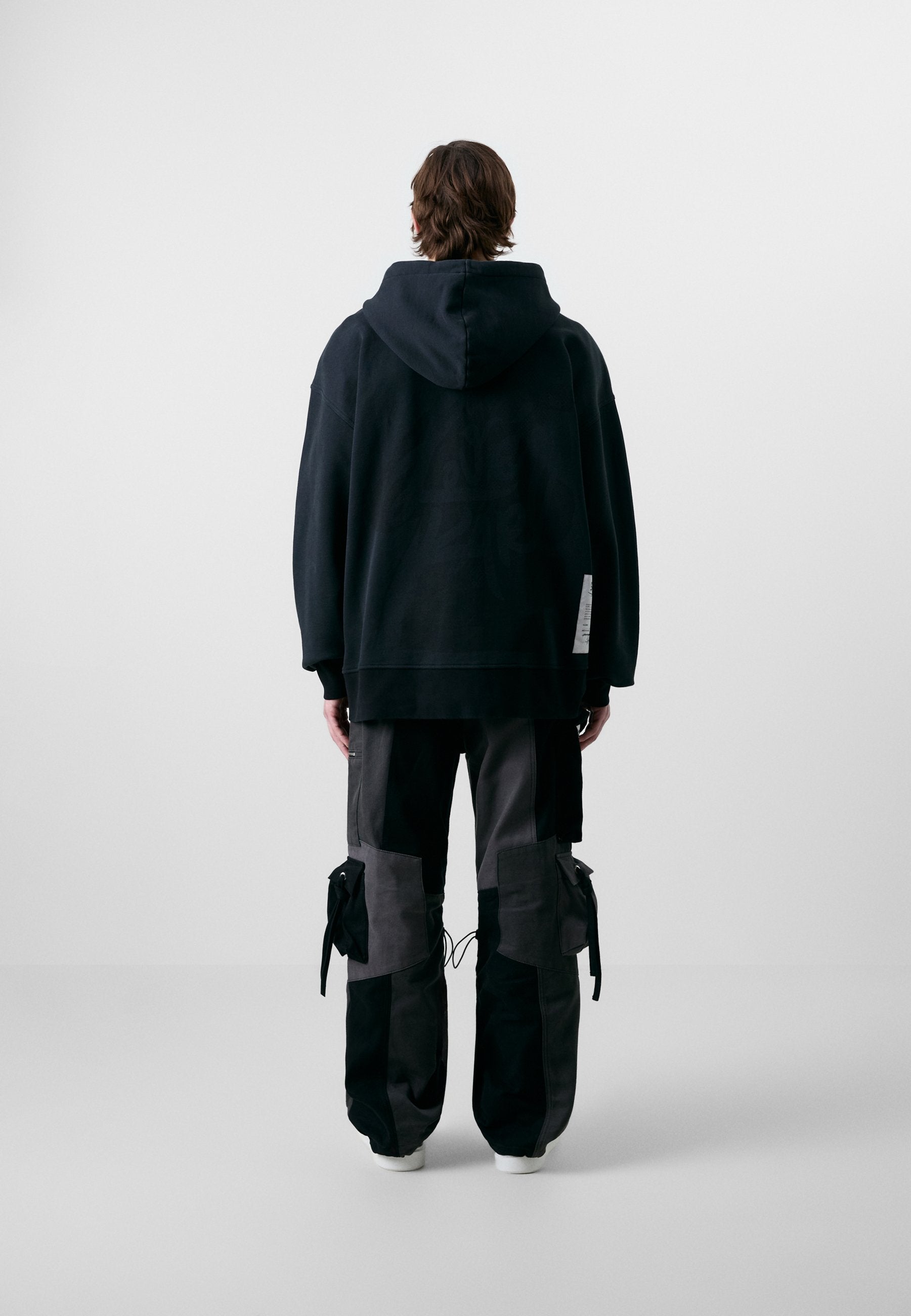 KLJ X ATELIER HOODIE UNISEX Media 4