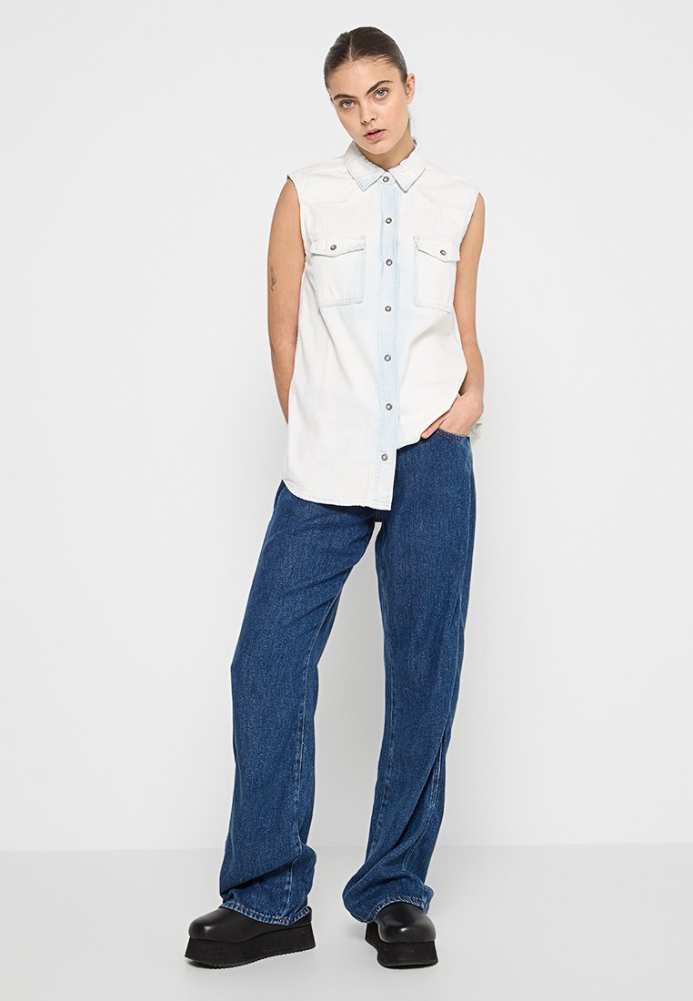 7 for all mankind