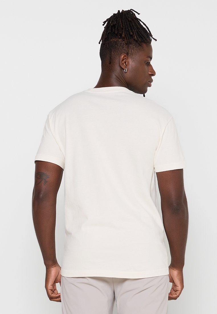 Abercrombie & Fitch CHASE