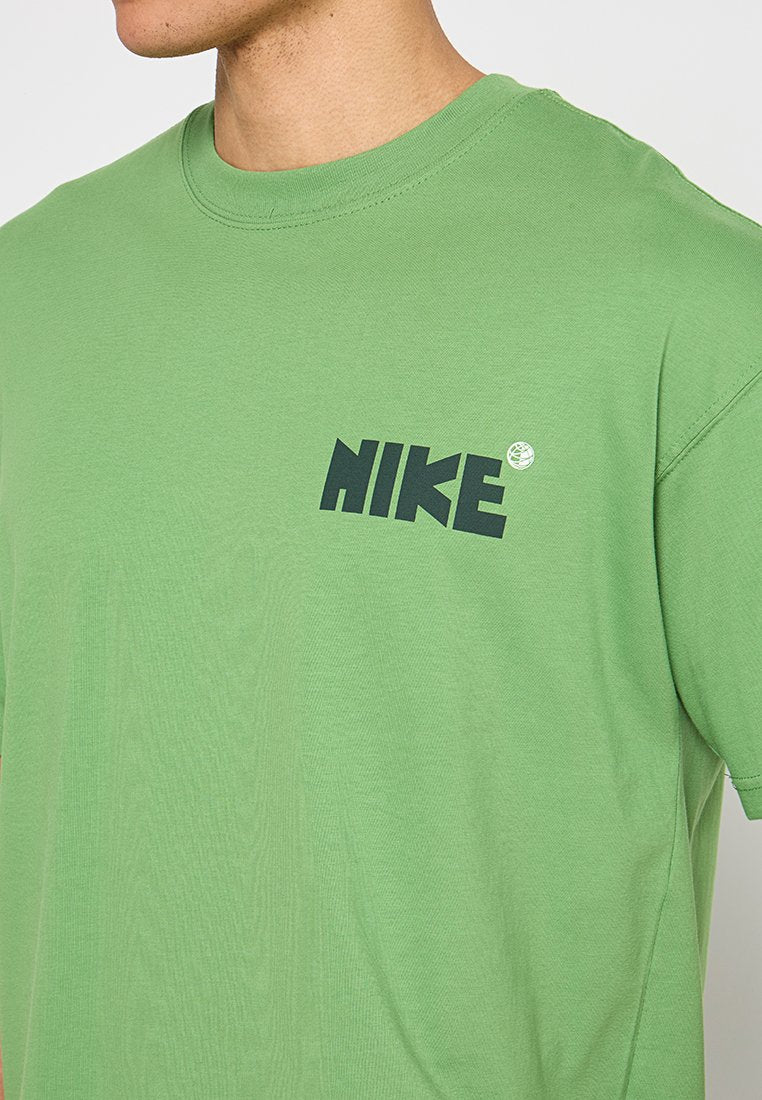 Nike Performance