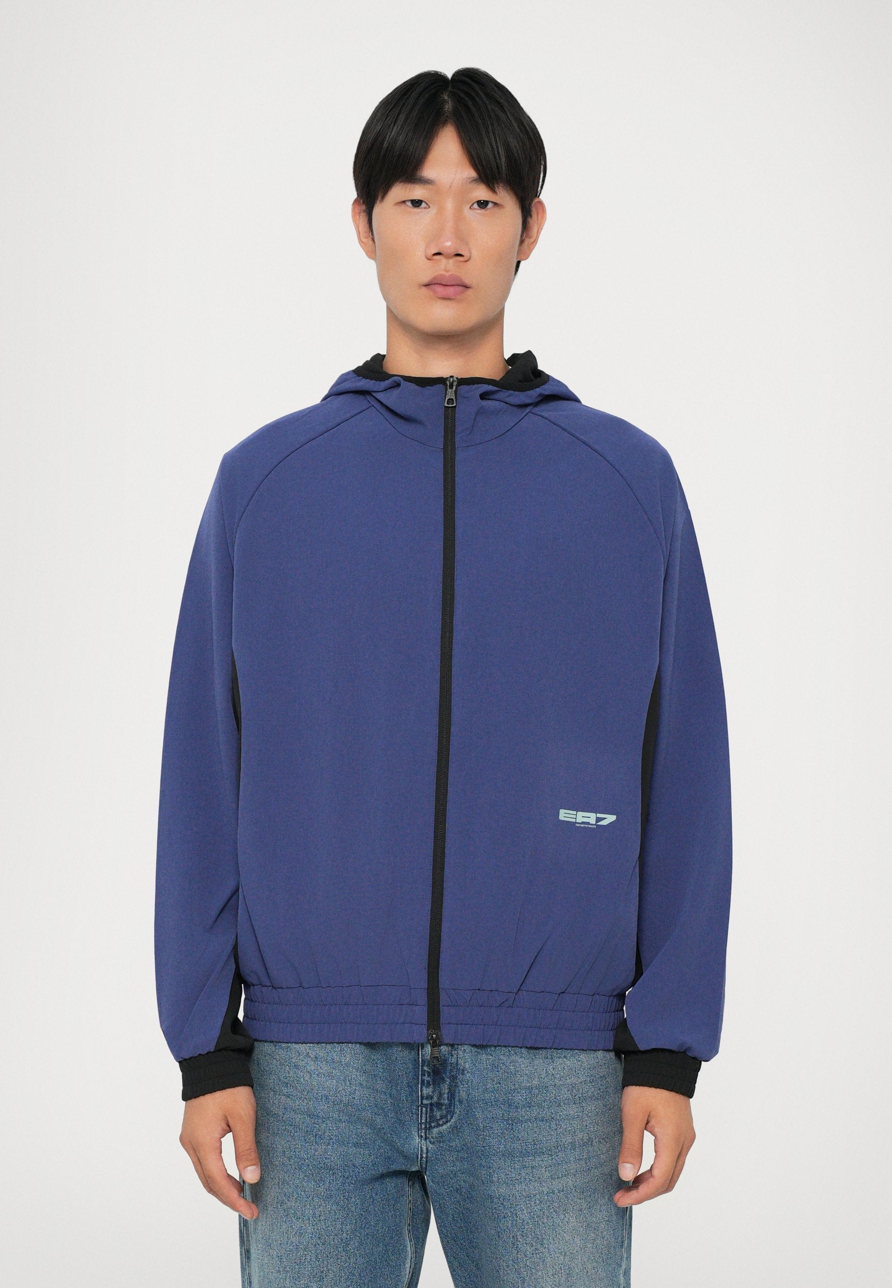 TRAIN GRAPHIC SERIES HOODIE SPECIAL Media 3