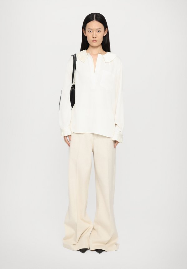 Philosophy di Lorenzo Serafini PANTALONE